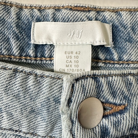 H & M Split Hem Jeans - Picture 3 of 8